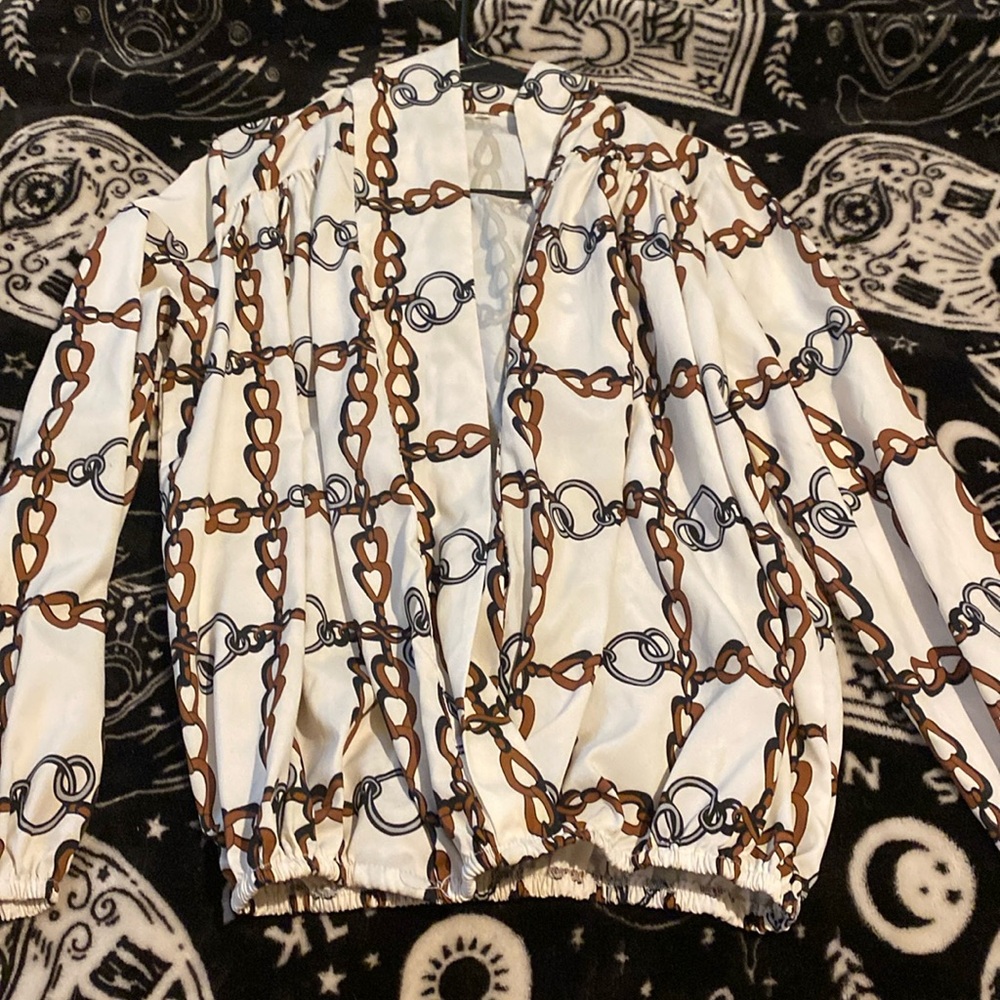 Chainlink comfy blouse